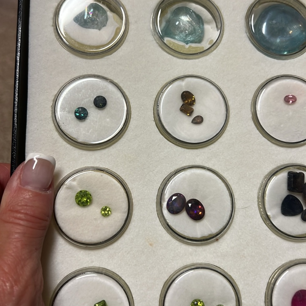 Gemstone Collection Display Box - Picture 6 of 9